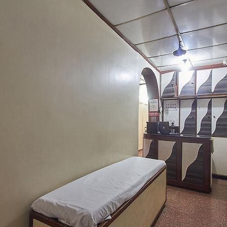 Plaza Guest House Mumbai Bagian luar foto